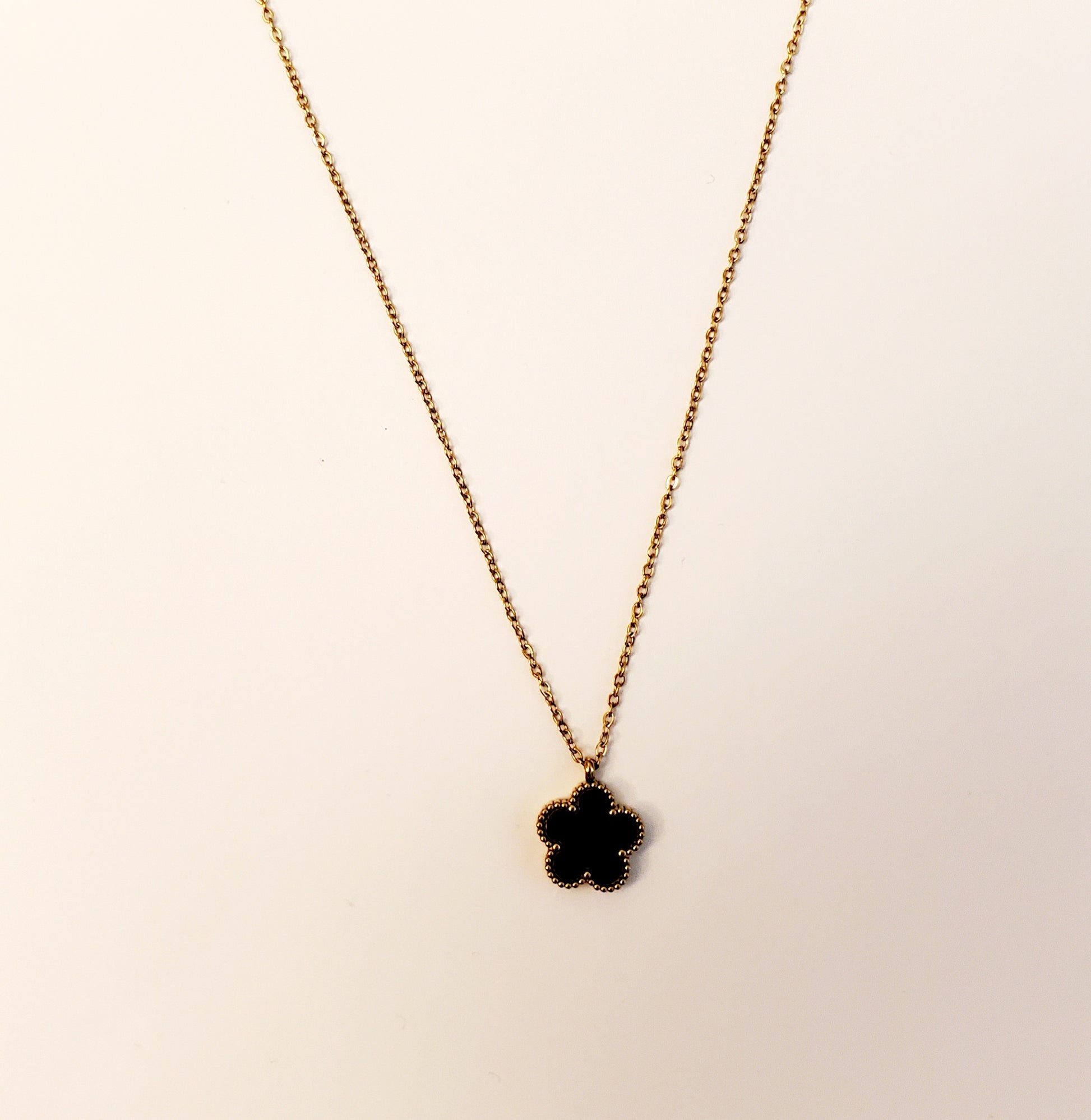 onyx flower necklace